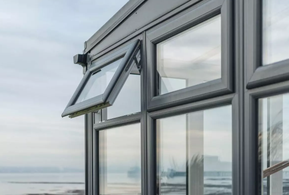 شیشه دوجداره