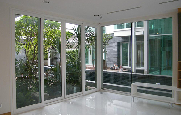 ساخت درب و پنجره شیشه ای
